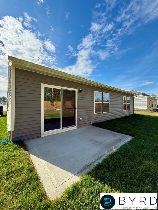 Building Photo - 421 Rivanna Hl Rd