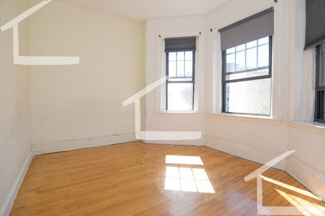 Building Photo - 27 Brighton Ave