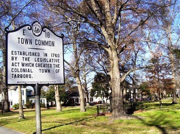 Building Photo - 2203 Samuel Ln