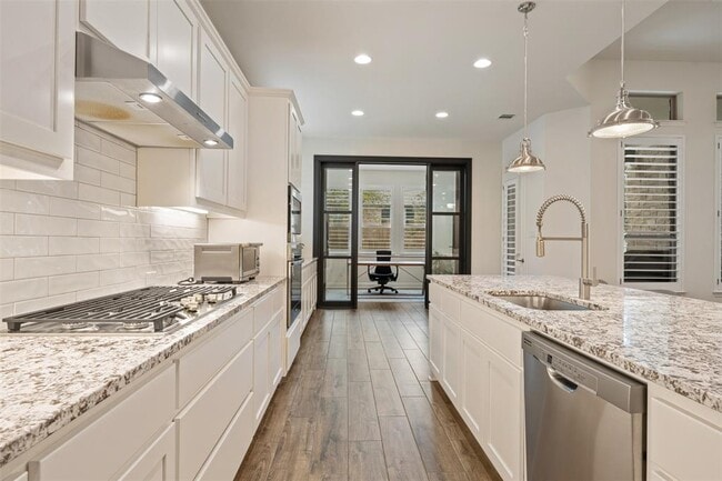 Building Photo - 713 Santa Catalina Wy