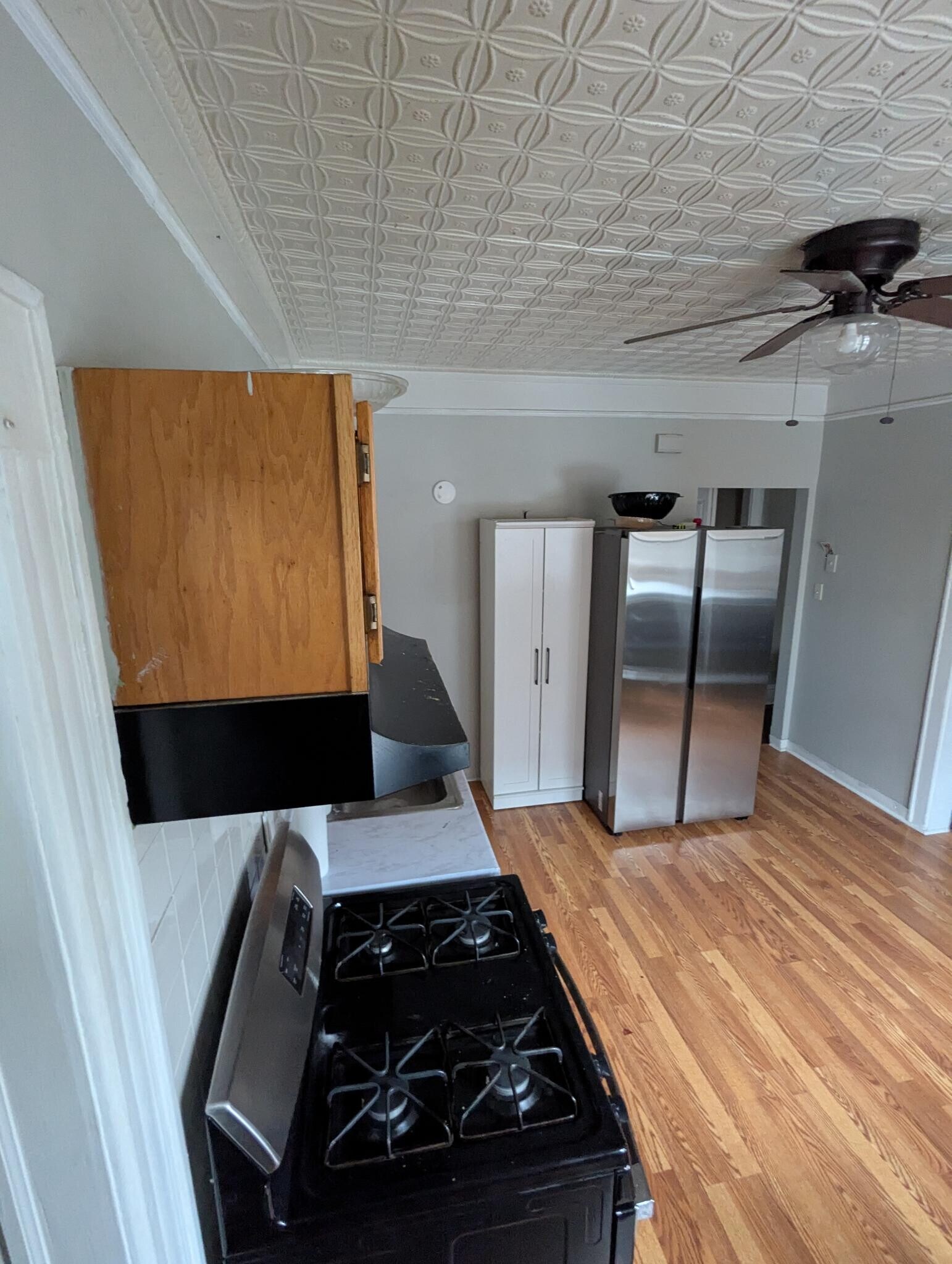 kitchen - 213 Lincoln Pl