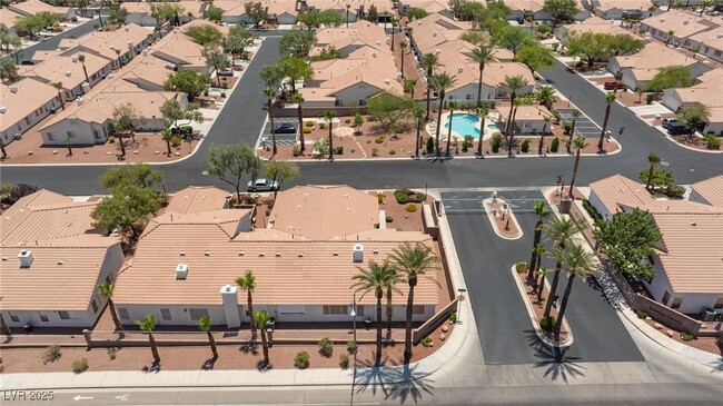 Building Photo - 10022 Catalina Canyon Ave