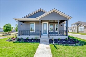 Building Photo - 8812 Bestride Bend