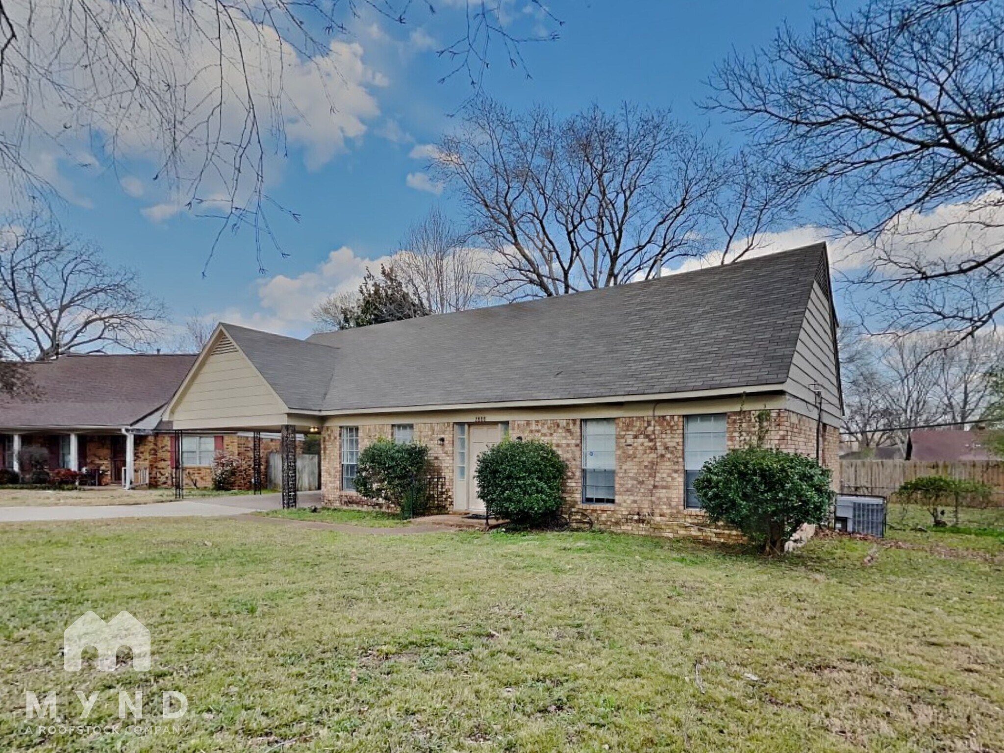 Building Photo - 2888 Baywood Dr
