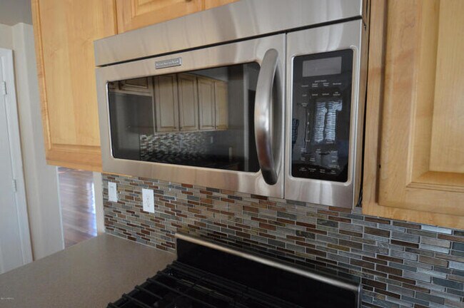 Building Photo - COMING SOON!! 5 bed 3 bath, 3000 + SFT with pool in Carino Estates, Chandler