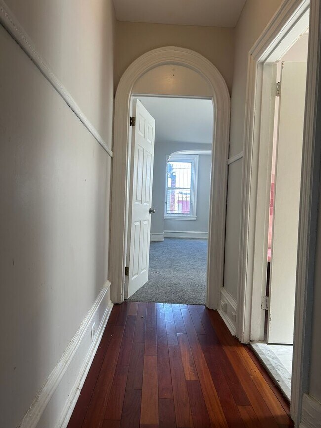 Building Photo - 2405 N 17th St