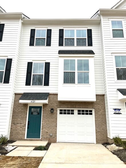 Building Photo - 4125 Auburn Oak Ln