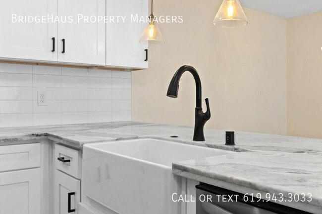 Building Photo - 4776 Yuma Ave