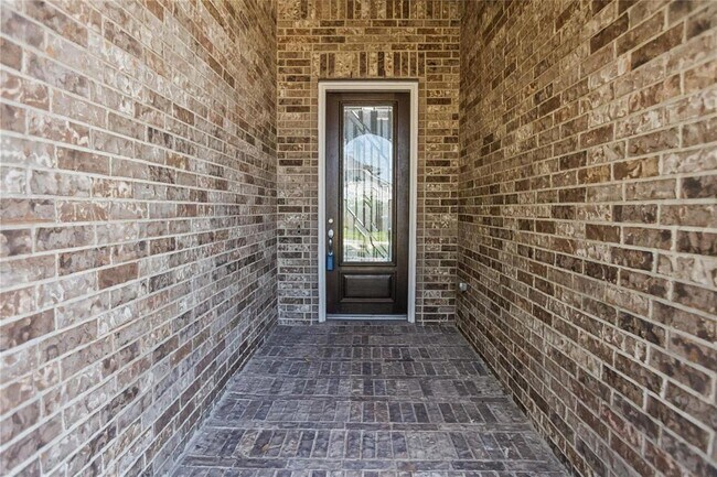 Building Photo - 24115 Golden Fallow Dr