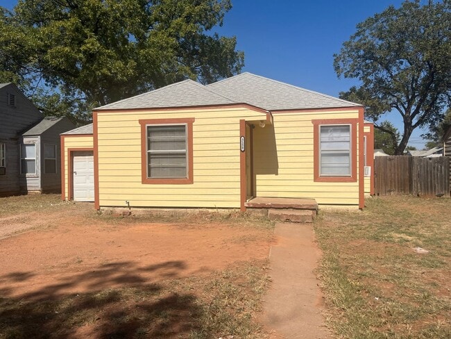 Primary Photo - 3158 S 6th St