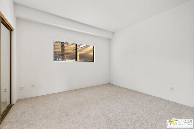 Building Photo - 255 S Avenida Caballeros