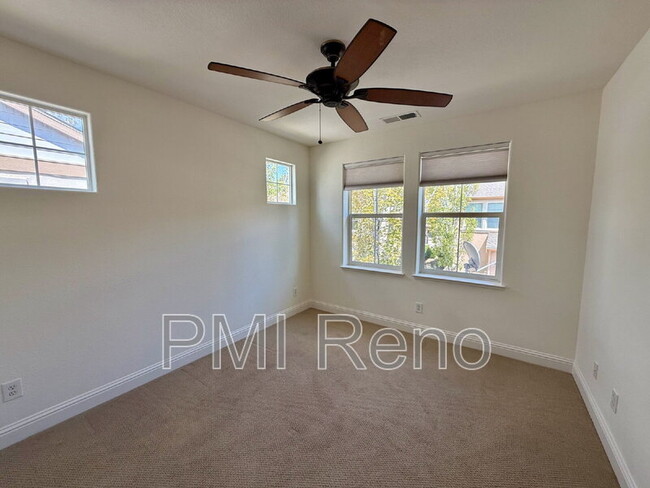 Building Photo - 1678 Lone Oak Trail