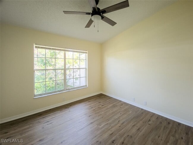 Building Photo - 4209 Castlewood Dr