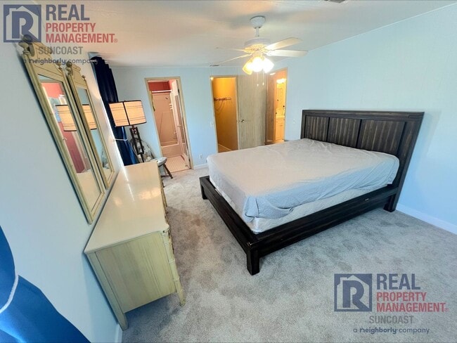 Building Photo - 4929 Sea Island Ave