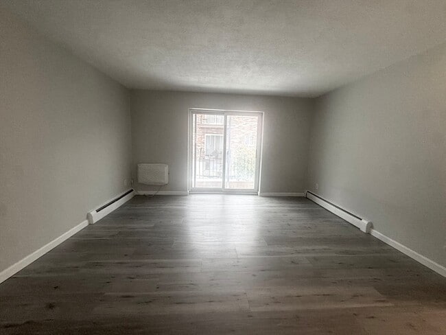 Building Photo - 23 Westgate Rd