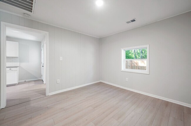 Building Photo - 4673 Hassell Ave