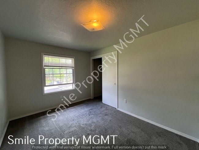 Building Photo - Spacious 5 bedrooms house in Beaverton