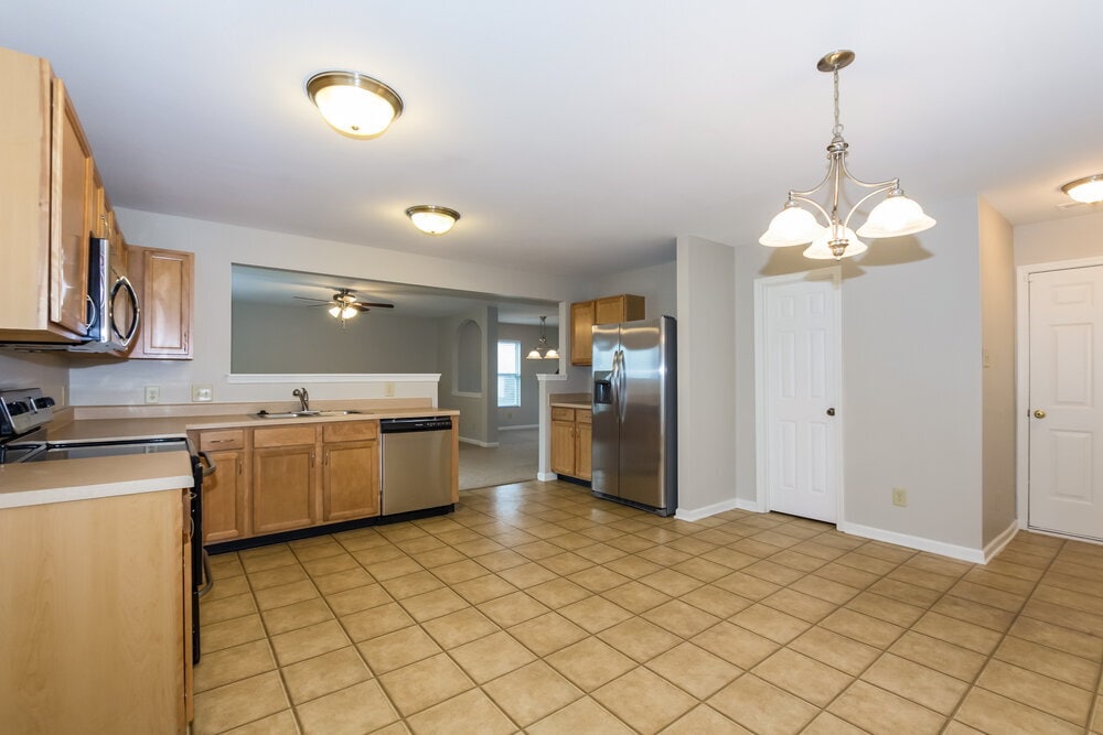 Building Photo - 1528 Bray Dr