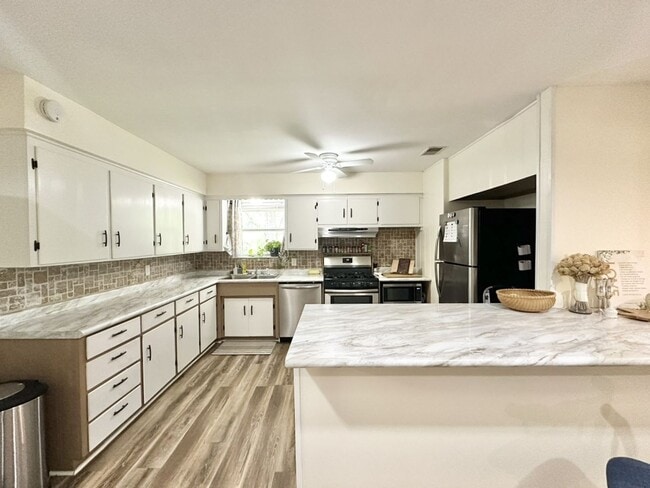 Building Photo - Coming Soon! 3 Bedroom 2 Bath 2 Car Carport! Corner Lot!