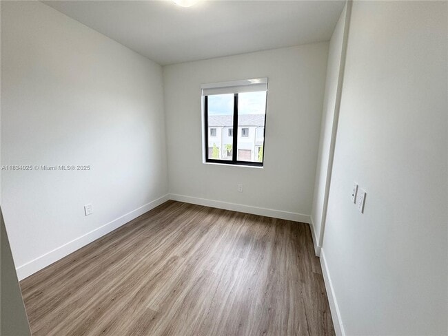 Building Photo - 34526 SW 191st Ave