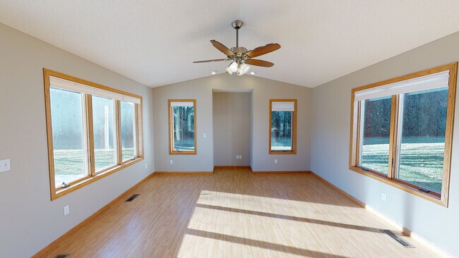 SunRoom - 2504 10th St SW