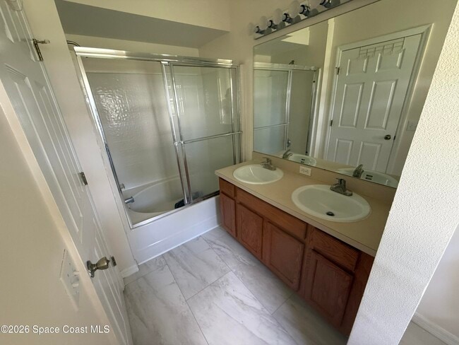 Building Photo - 2741 Woodstream Cir