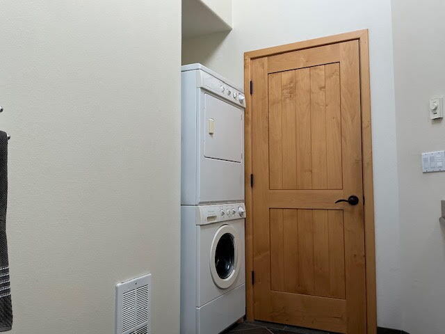 Building Photo - 1 Bed ADU on Shasta Pl — Private Entrance, Steps from Millers Landing