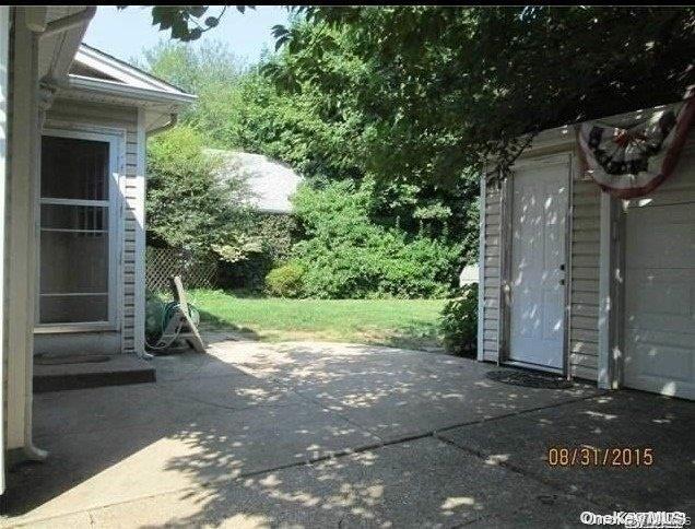 Building Photo - 6 Dawes Ave