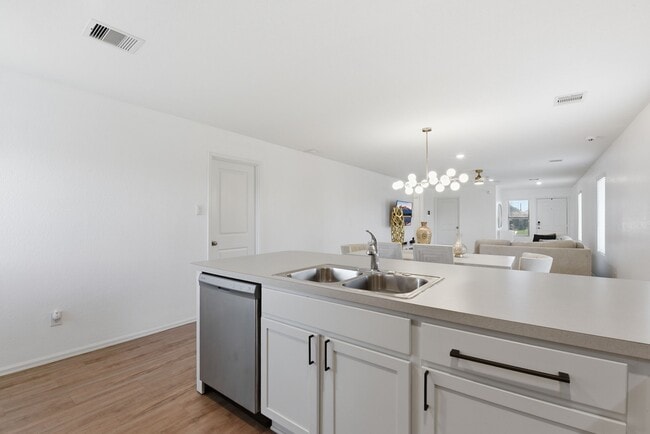 Building Photo - 14427 Woodcott Warren Wy