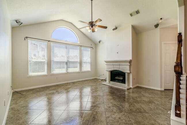 Building Photo - 11414 Summit Bay Dr