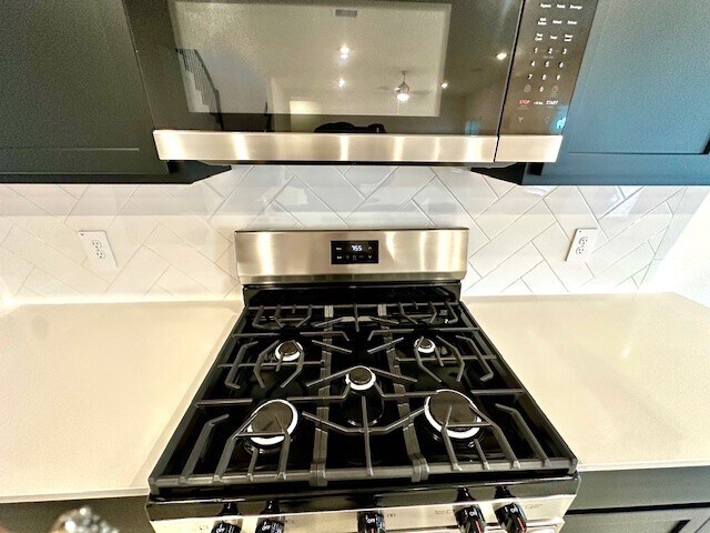 Building Photo - 3214 Moreland Park Dr