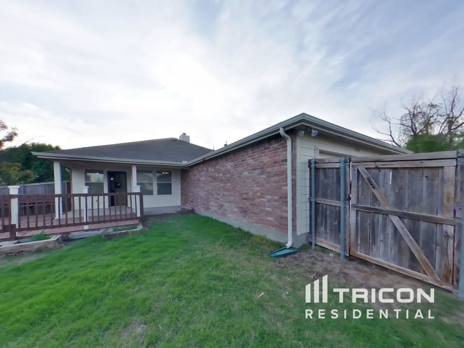 Building Photo - 1504 Redman Dr