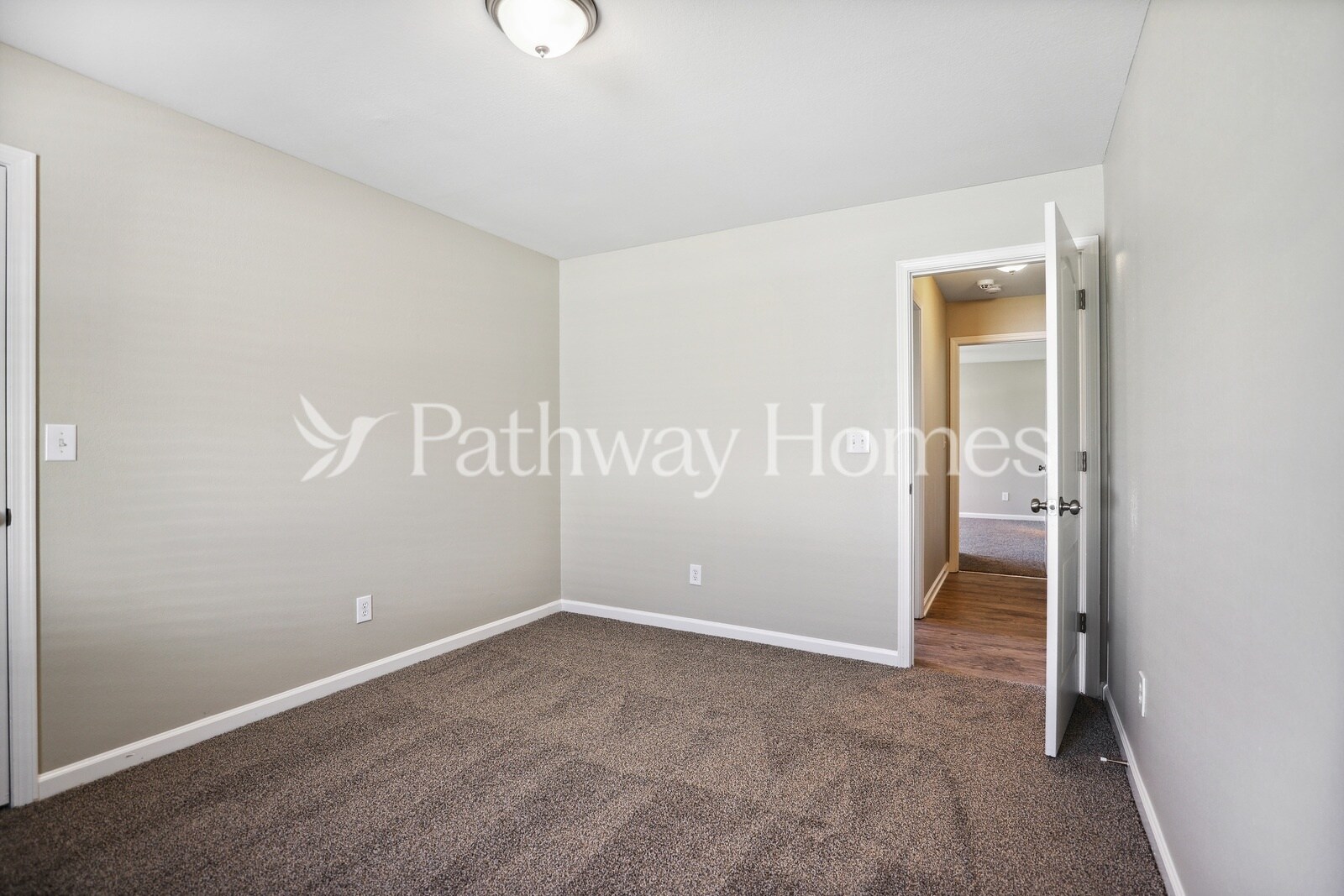 Building Photo - 310 Lakeview Trail