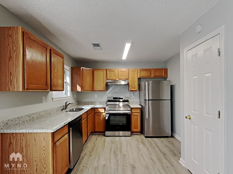 Building Photo - 7010 Mahogany Dr
