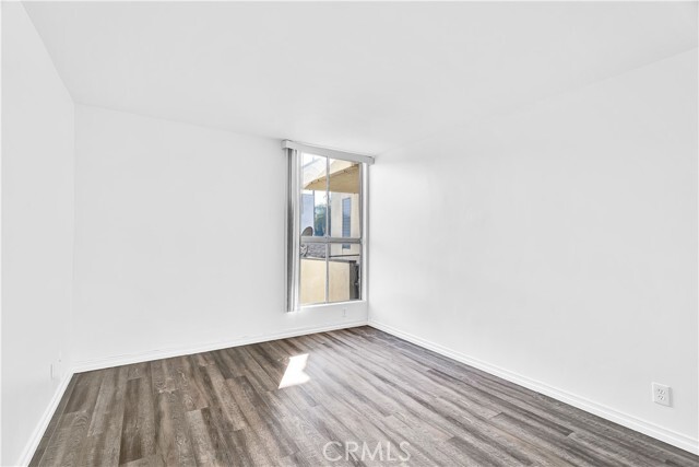 Building Photo - 320 S Gramercy Pl