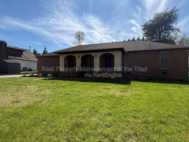 Building Photo - 4908 Robert Andrew Rd