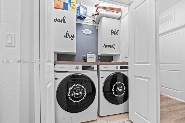 Building Photo - 25557 SW 109th Ave