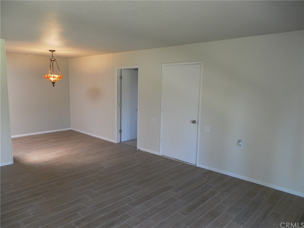 Building Photo - 2119 Via Puerta