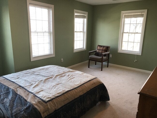 Building Photo - 111 Oxford St