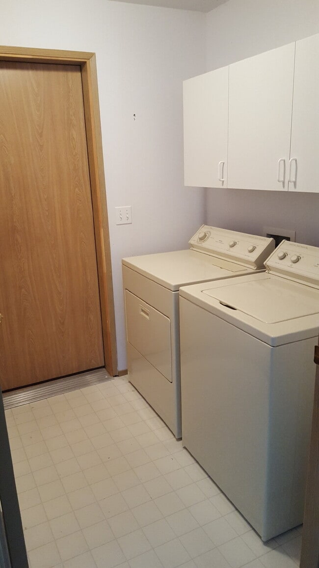 Building Photo - 2+ bed, 2 bath home in Sun Meadows, Sequim