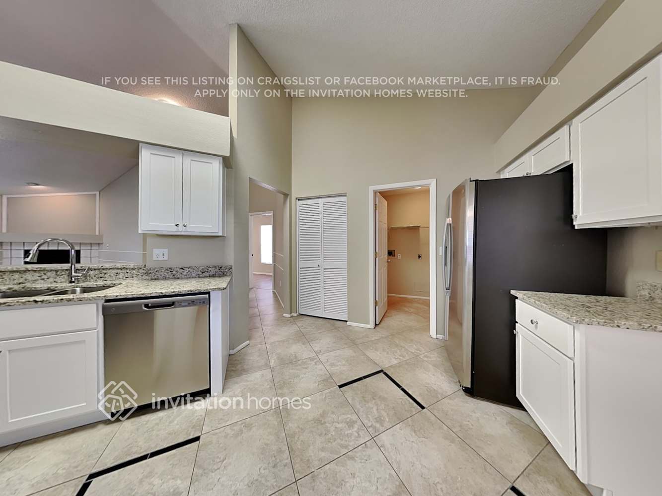 Building Photo - 12921 Longcrest Dr
