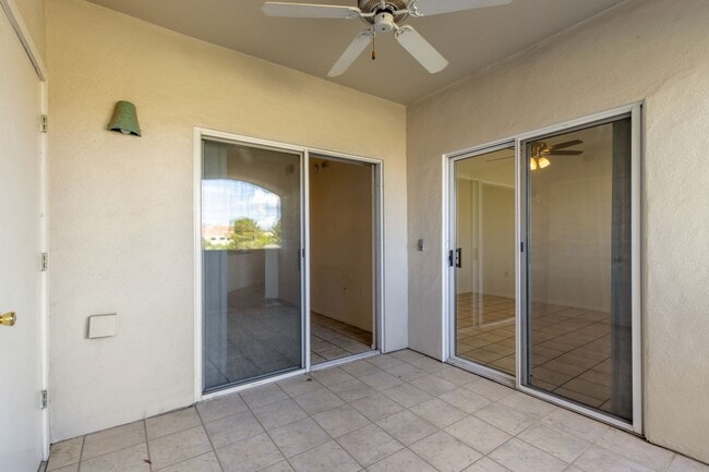 Building Photo - Adorable 2 bedroom unit in Paradise Valley!!