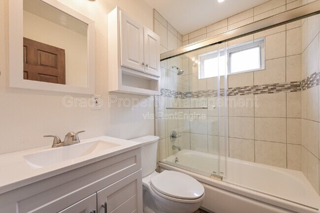 Building Photo - 9301 Ellen Ct
