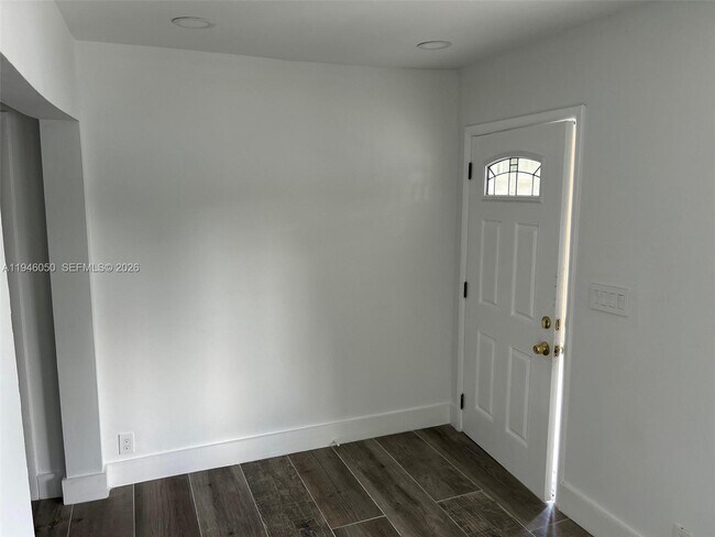 Building Photo - 261 NW 49th St