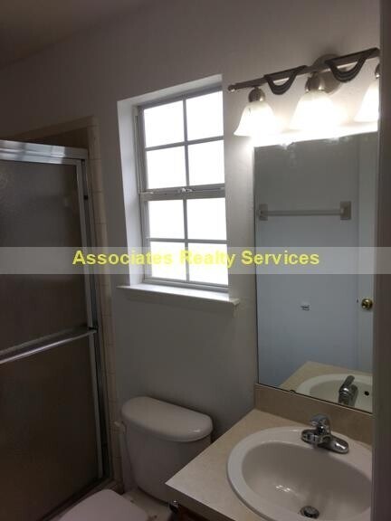 Building Photo - Cute Home in Walnut Creek!