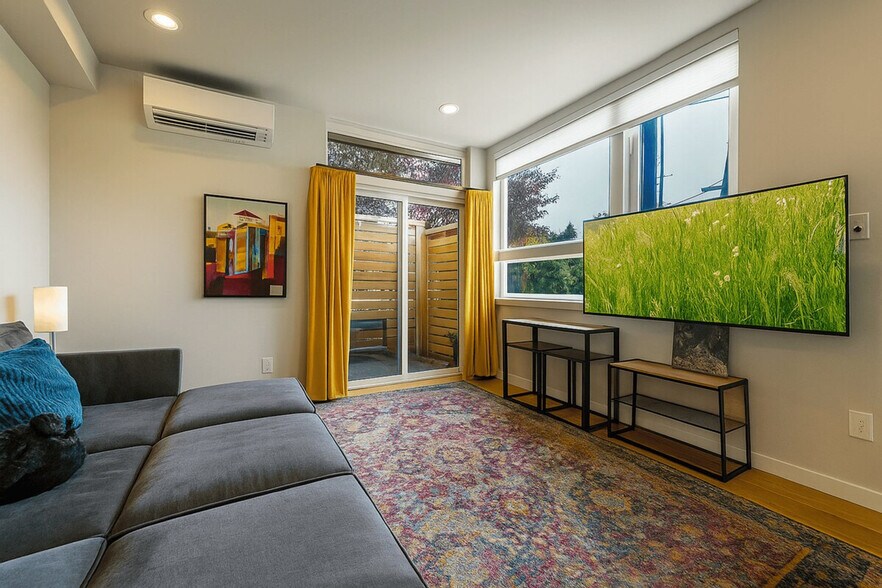 Building Photo - 4306 Wallingford Ave N