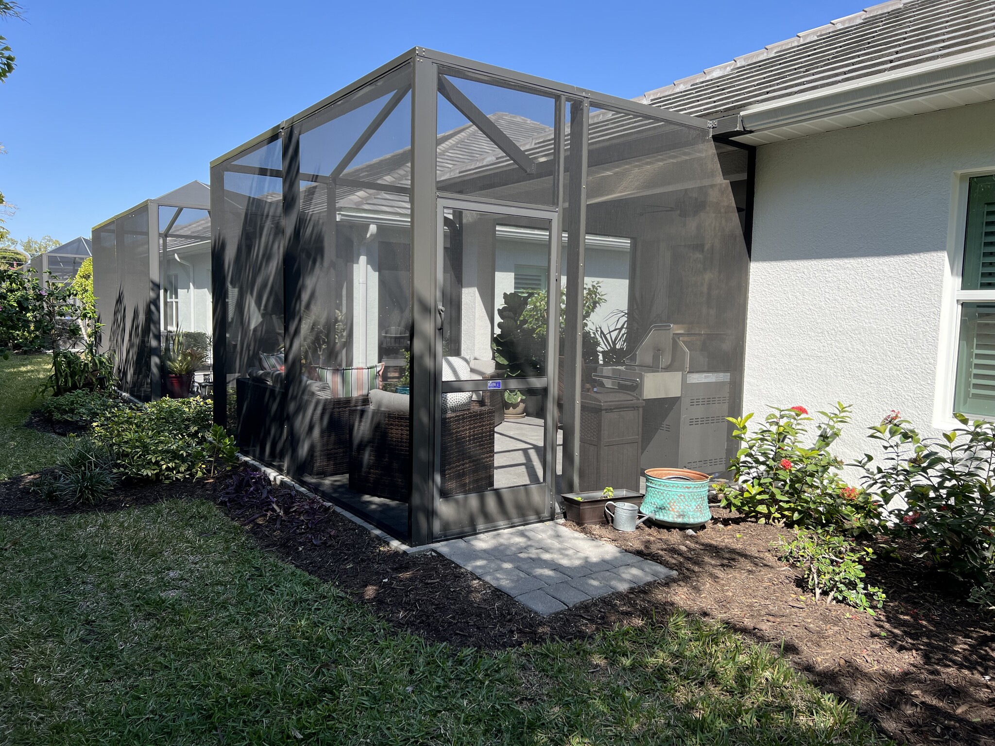 Building Photo - 11639 Solano Dr