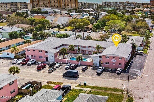 Building Photo - 401 Monroe Ave