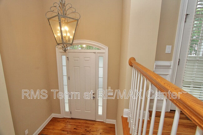 Building Photo - 3029 Woodwalk Dr