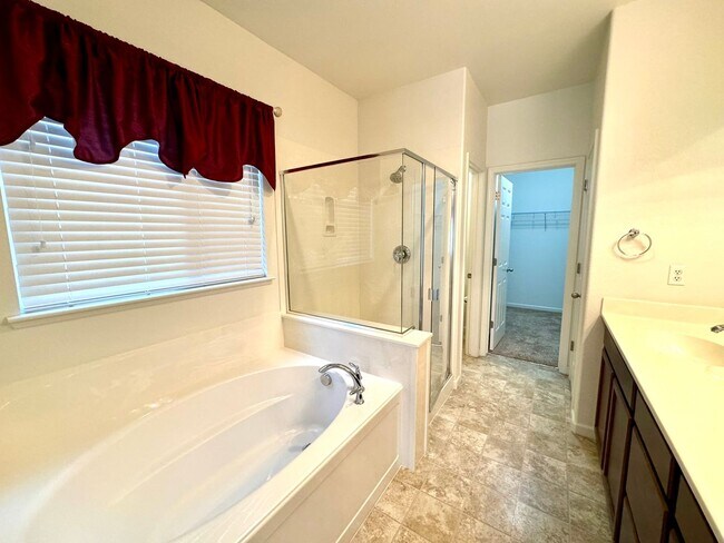 Building Photo - 2065 Red Willow Dr